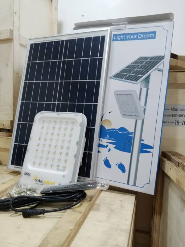 250W Super Bright Solar Street Light With Remote Control