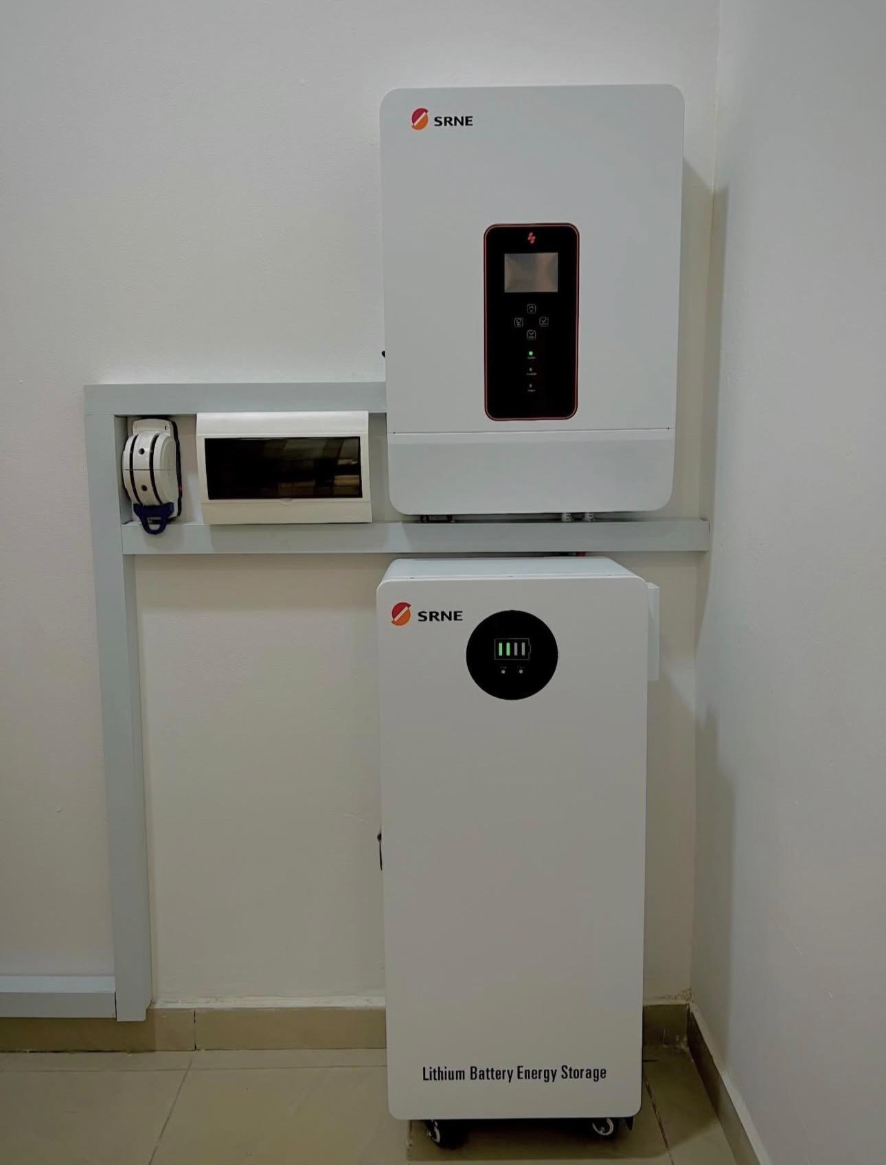 SRNE 10kW inverter with 16kWh lithium battery and 9 600W solar panels