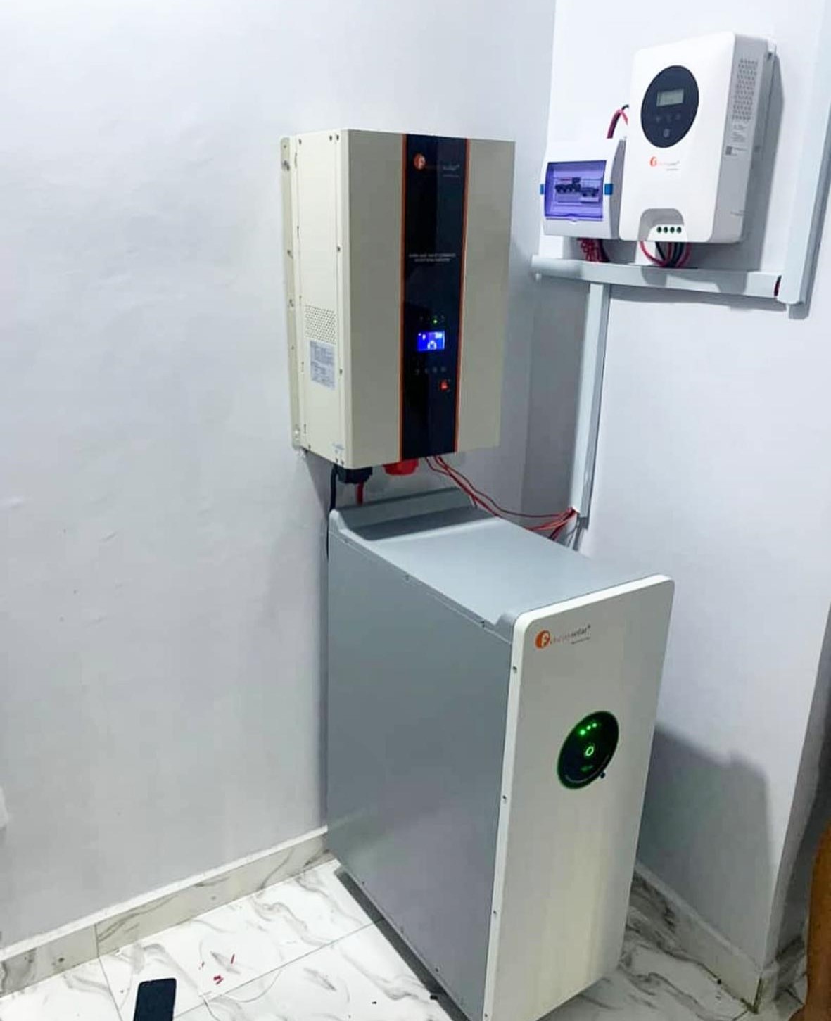 Felicity Solar 10kW inverter with 16kWh lithium battery and 12 600W solar panels